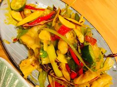 越式酸辣鸡爪-越美小馆·越南料理(曲江店)