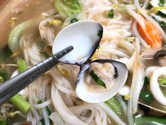 -六合夜市