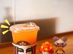 -星巴克臻选(上海虹桥新天地三店)