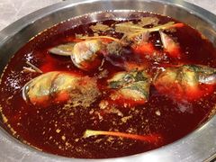 -忘情水鱼头·鲜鱼火锅(滨江中路店)
