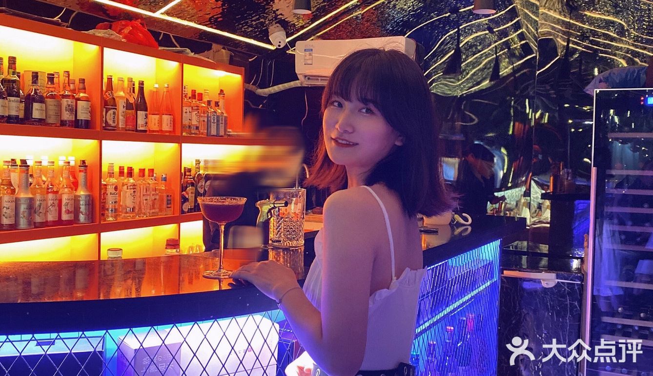 拥有天台清吧的粤式私房菜✨