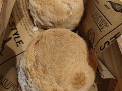 香酥蜜汁叉烧包-避风塘(百联东郊店)