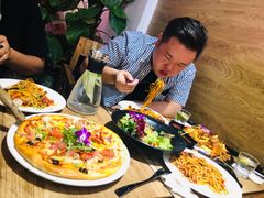 -威克特披萨汉堡
