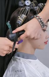-TOP HAIR SALON