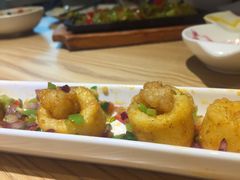 -小镇大厨新概念复合中餐厅(万达广场大连高新店)