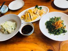 -侬佳蒸菜馆(听潮店)