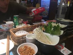 -井格重庆火锅(临平银泰城店)