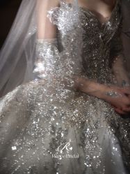 -Renee芮亦婚纱