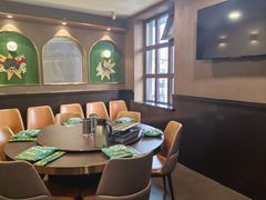 -曼听小寨海鲜烧烤·大连辣炒大王(盖州街店)