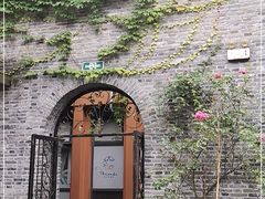 -河畔春天时尚餐厅