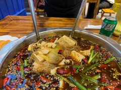 -乡土特色.冷锅鱼.牦牛肉汤锅