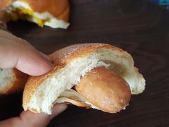 -沁屋面包店(人民东路店)