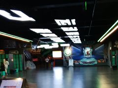 -极限PLAY运动娱乐新世界·团建派对表演休闲馆·室内高空游乐园