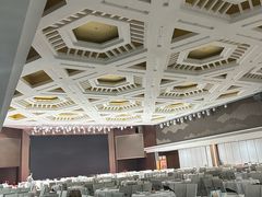 -东豪园林海鲜酒家(南港路辅路店)