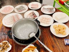 -正能量脆肉鲩火锅