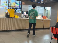 -麦当劳(轻轨曹杨路店)