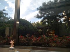 -亮马河饭店翠雅咖啡厅