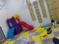 -熊小米专业儿童游泳馆