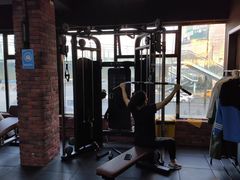 -GYMPLUS私教健身会馆(大悦城店)