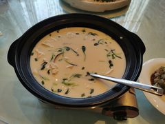 神仙豆腐腌笃鲜-御仙都北京菜馆·烤鸭店(双井店)
