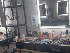 -ME觅妆·定制美妆·彩妆私教(菱角湖店)