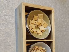 -有红鸡毛店·川菜(建设路店)