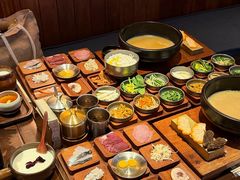 -银米·云南传统过桥米线(双廊黑金冠店)
