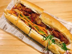 越南传统鸡肉法包-越美小馆·越南料理(曲江店)