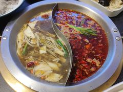 -沸炉重庆老火锅(军事博物馆店)