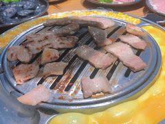 -青瓦炭韩潮烤肉(花园道店)