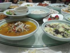 -侬佳蒸菜馆(听潮店)