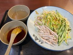 -亮亮面馆(经六路店)