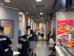 -麦当劳(CP静安店)