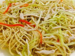 韭黄肉丝两面黄-老人和饭店(淮海中路店)