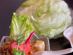 -大头虾越式风味餐厅(光明广场店)