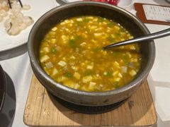 石锅蟹黄豆腐-味钱塘·钱塘浙宴(宋城之江银泰店)