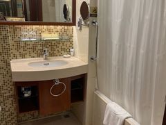 -汕尾巴黎半岛酒店