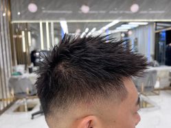 -5M HAIR SALON