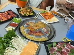 -牛牛牛酸菜煎肉店(望云寺路店)