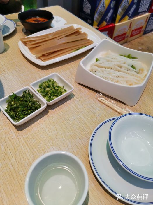 龙虾风暴(莘庄龙之梦店)宽粉条图片