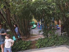 -三亚湾海居铂尔曼度假酒店