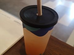 -星巴克(上海虹桥新天地二店)