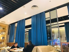 大堂-荷花亭·湖北融合菜(十堰武商MALL店)