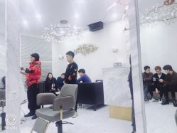 点击看大图 -3AM HAIR SALON染发烫发接发