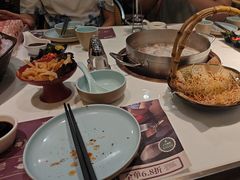 -洪氏嗨捞·猪肚鸡火锅(阳光天地店)