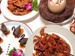 -嗨辣小聚·盘锦河蟹·海鲜烧烤龙虾(盘锦十年好店)