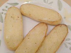 特制蒜香面包-萨莉亚意式餐厅(苏州食百家店)