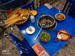 -马路边边火锅串串香(西城店)