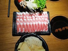 -呷哺呷哺(万达新世界店)