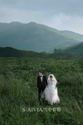 -雪中彩影婚纱摄影·微光艺术中心